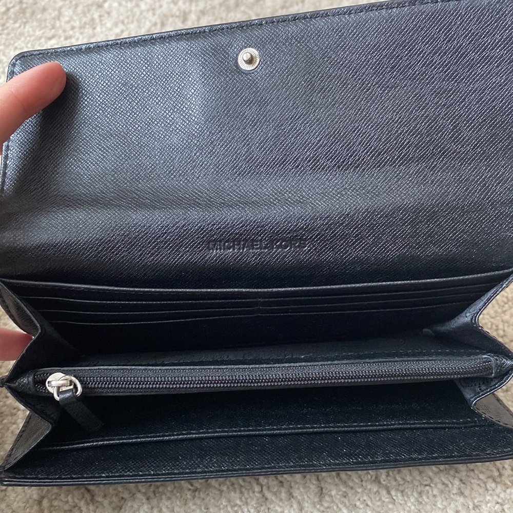 Michael Kors Hobo Bag with Wallet - Picture 10 of 10